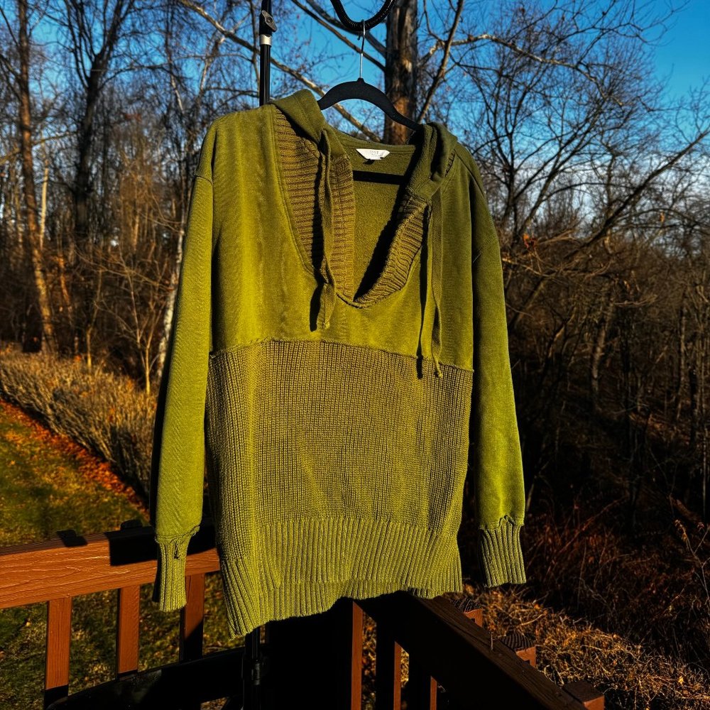 Time and tru medium olive green pullover hoodie